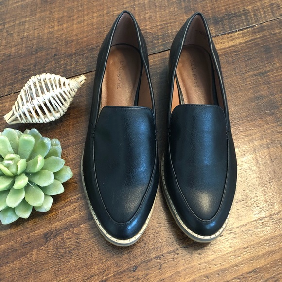 indigo rd haisley loafer